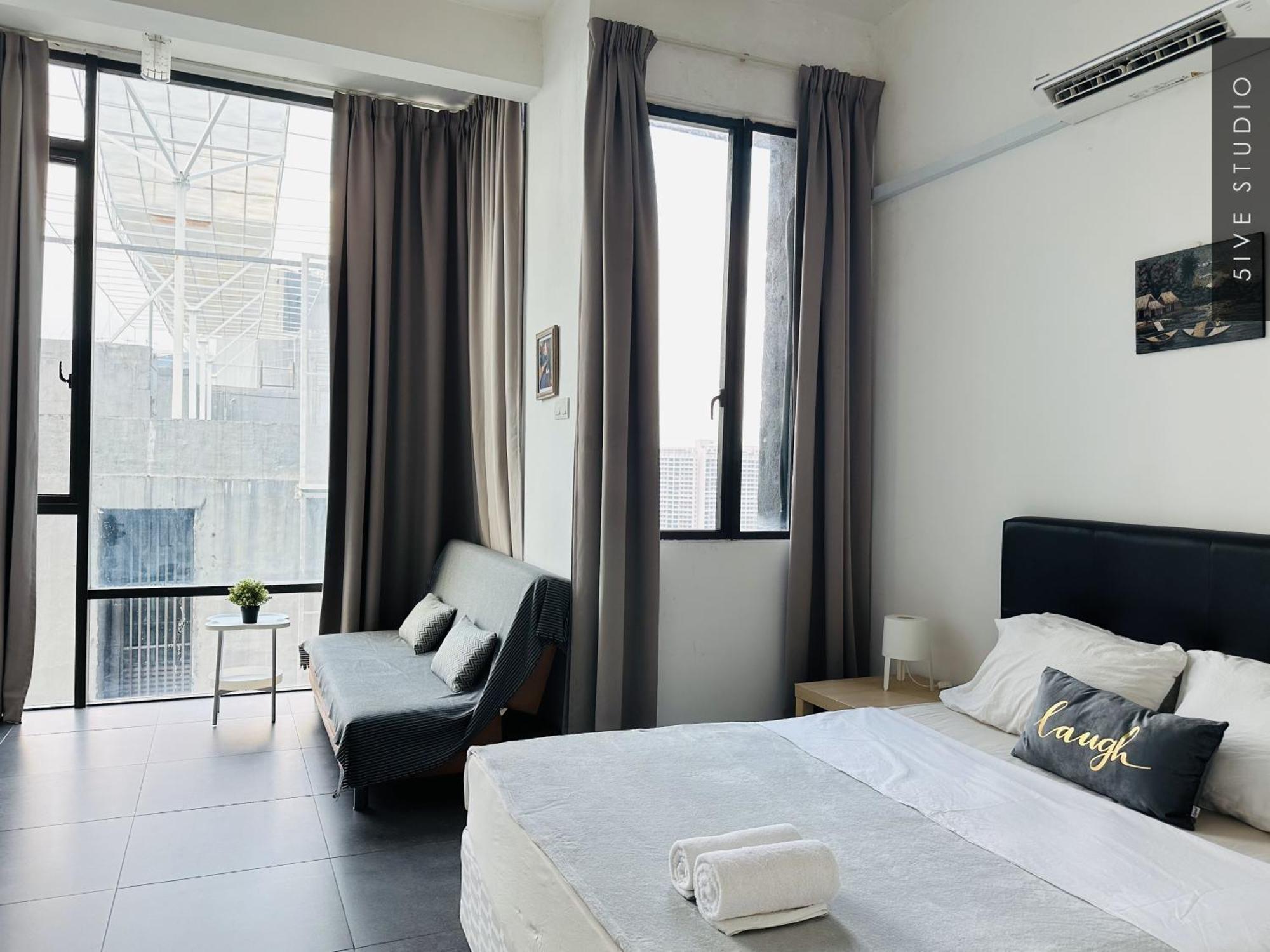 Five Studio - Empire Damansara Petaling Jaya Exterior foto