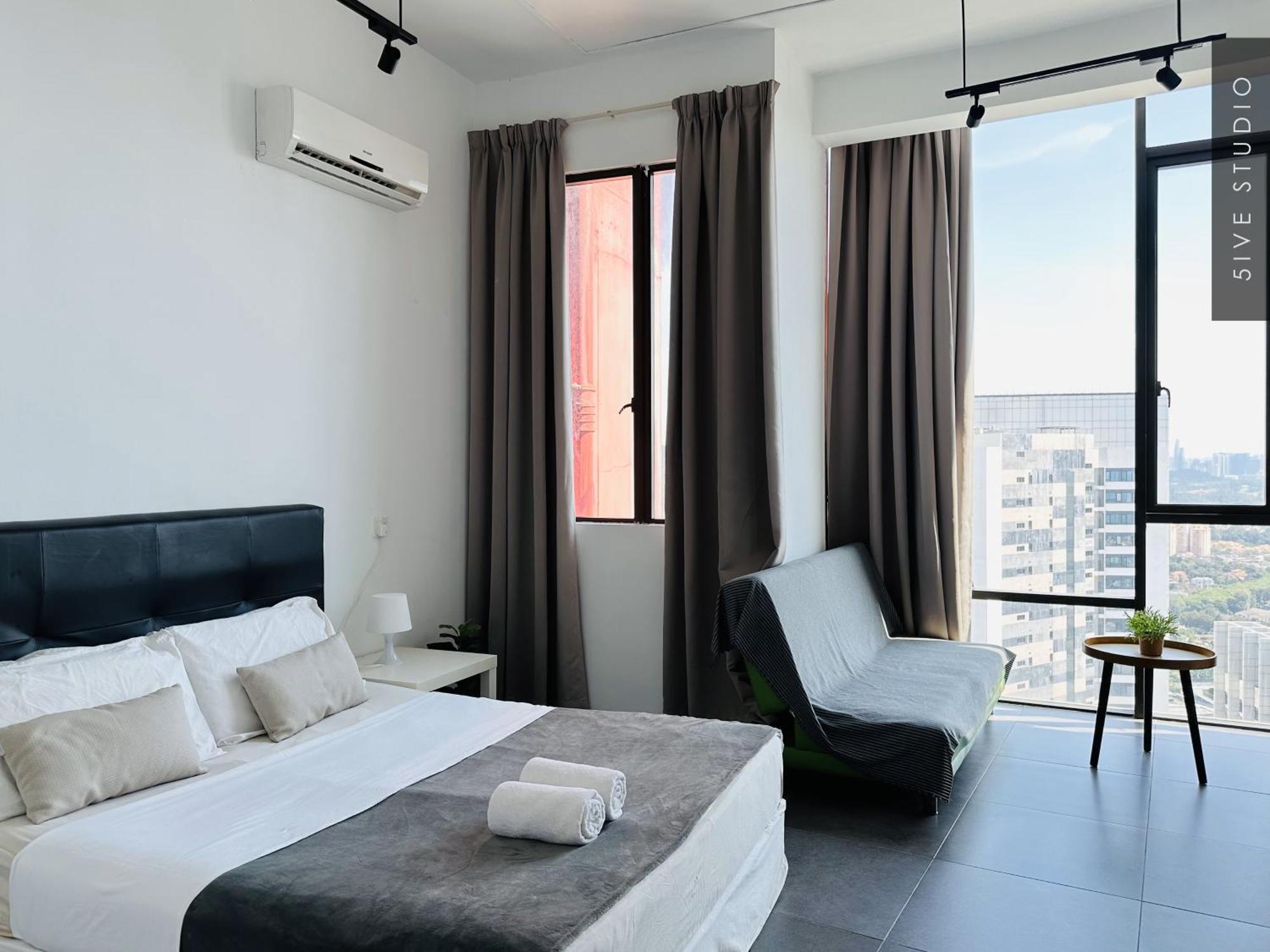 Five Studio - Empire Damansara Petaling Jaya Exterior foto